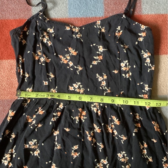 Divided H&M Dress - Picture 4 of 5